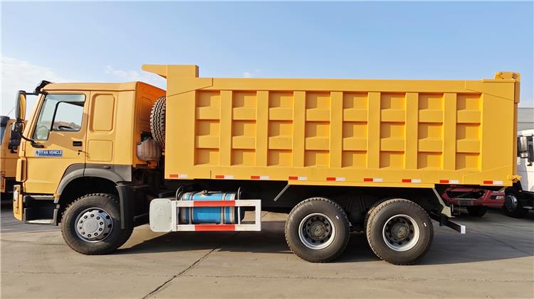 Camion Occasion Benne Howo Camion 6x4 2019 À Vendre In Cameroun