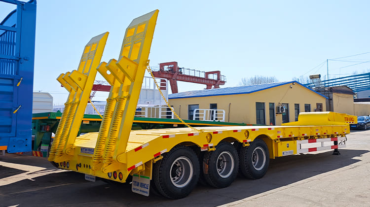 Camion Plateau Surbaissé | Remorque Surbaissée à Vendre