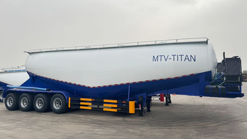 Semi Remorque Citerne Pulvérulente Spitzer Au République démocratique du Congo