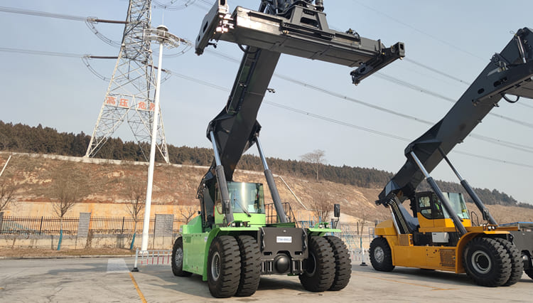 Gerbeur XCMG XCS4531K Reach Stacker à Vendre au Sénégal