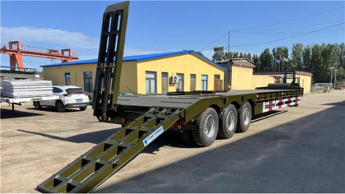 Essai De Rampe À Ressort Pour Remorque Surbaissée À 3 Essieux